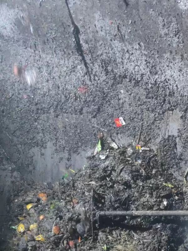 龙湖镇污水池清理